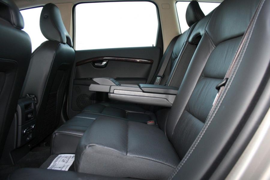  Volvo XC70 2008 года  (фото 17 из 35)